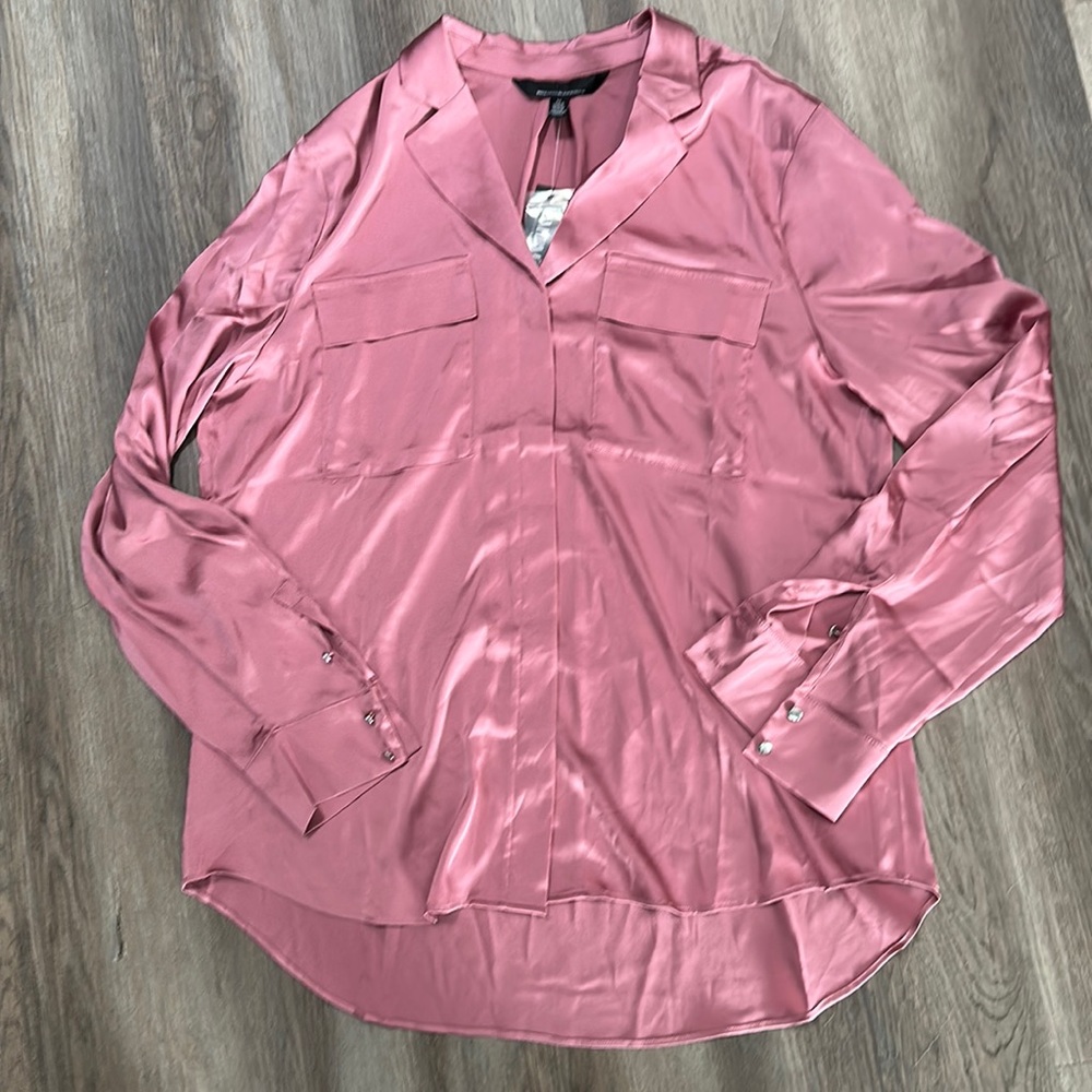 NWT WHBM White House Black Market Soft Shirt with Adjustable Sleeves medium Pink
